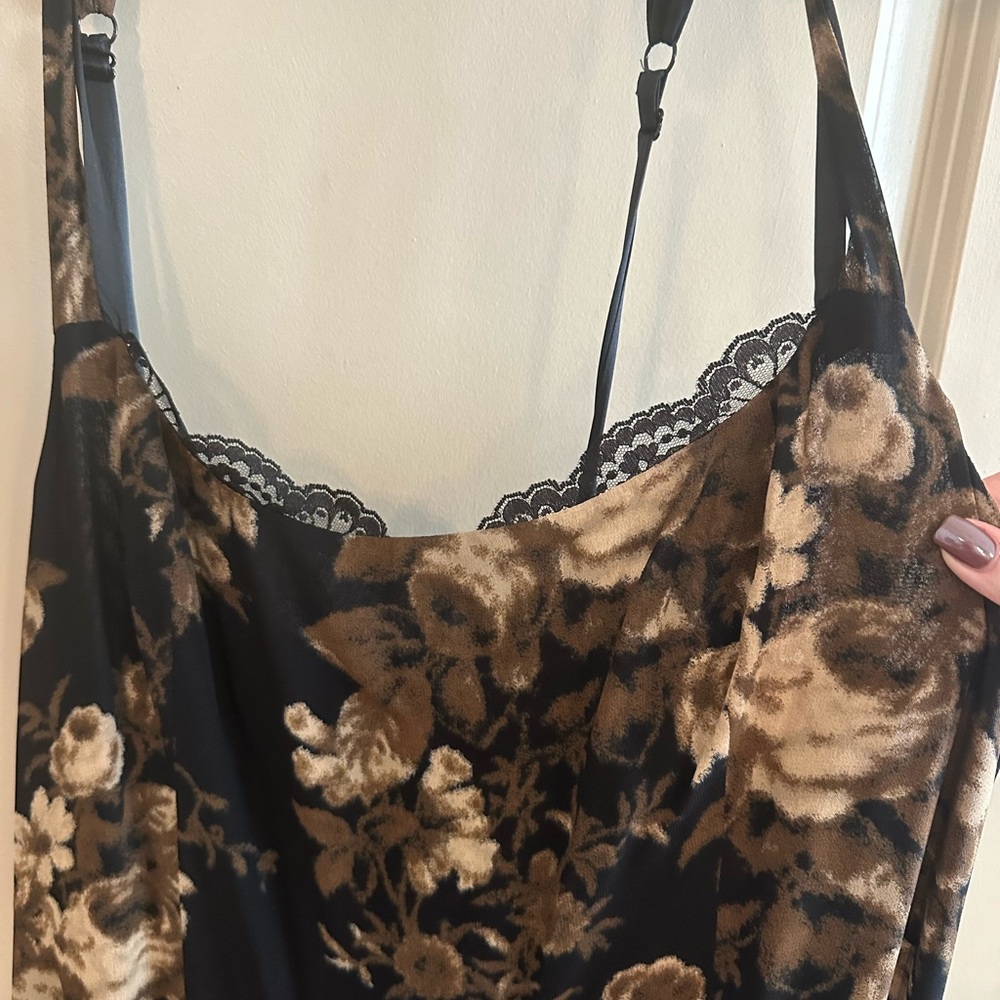 Reformation Irish Dress ES in Grand Dame - Picture 4 of 7